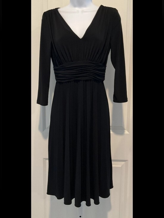 Suzi Chin for Maggy Boutique Dresses & Skirts - Suzi Chin for Maggie Boutique Cocktail Dress